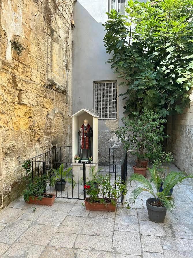 Appartamento Al Rifugio Di Rosmy Bari Esterno foto